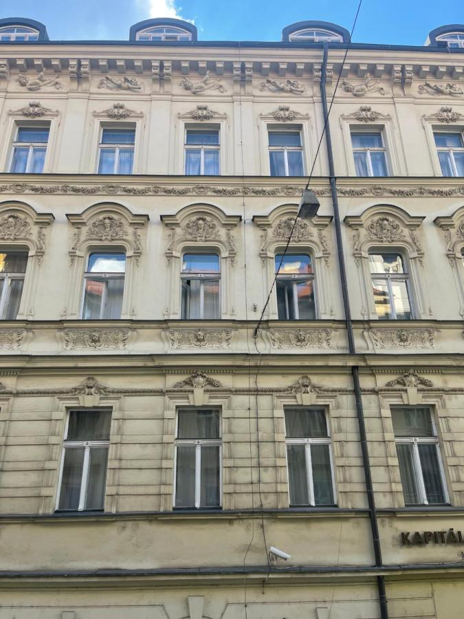 Free Days Luxury Apartment Prag Dış mekan fotoğraf
